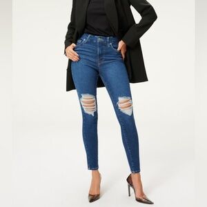 Nwt GOOD AMERICAN distressed knee blue jeans (Sz 10/30)